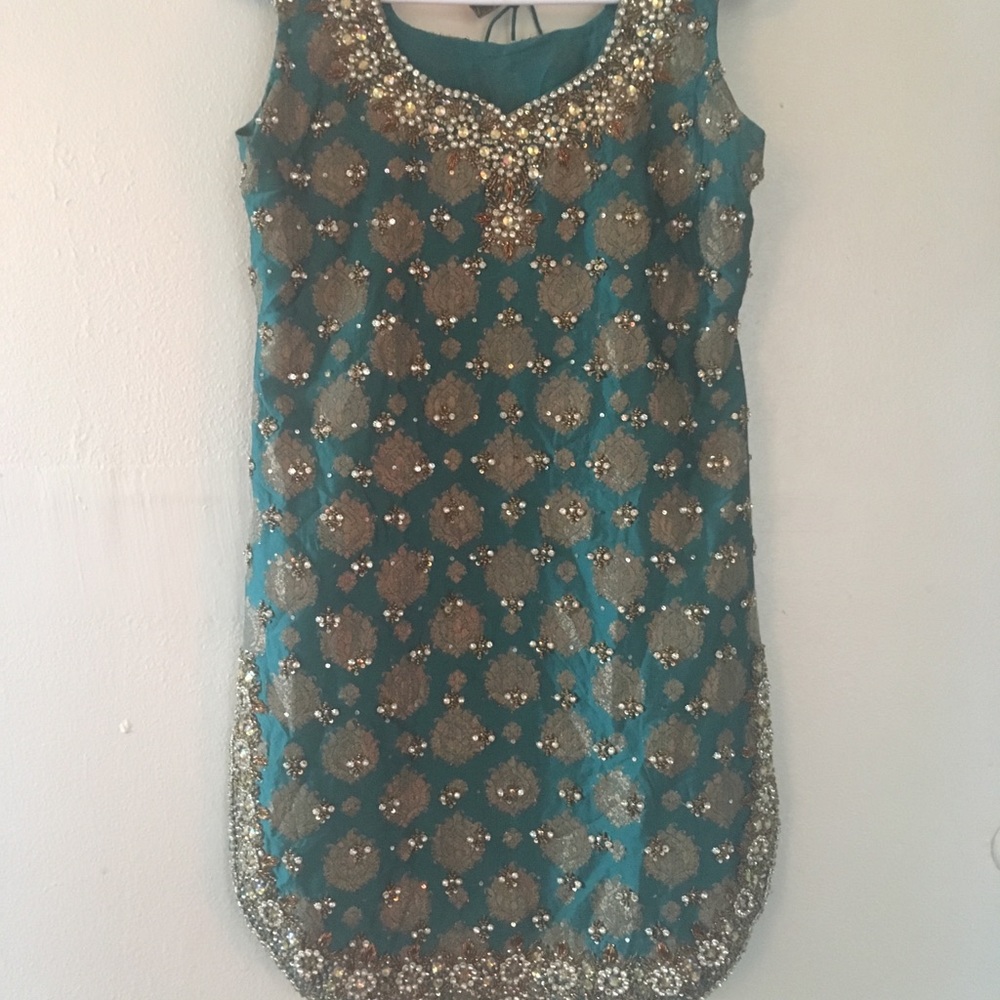 💚Gorgeous salwar kameez. Three piece suit✨ - Picture 2 of 8